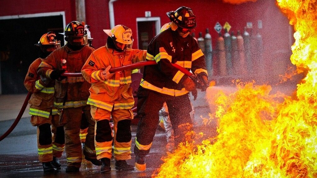 Программа пожарно-технического минимума для обучения сотрудников смешанного состава предприятий, учреждений и организаций независимо от форм собственности